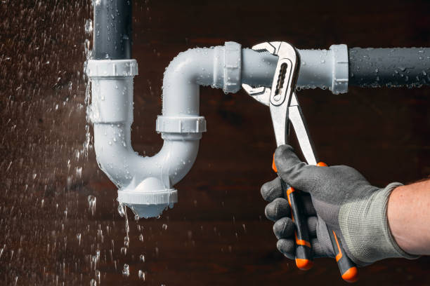 Professional Leak Detection technician working in Chesapeake, WV